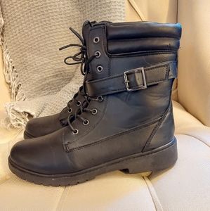 Womens Wanted Brand, Size 9, Combat Boots